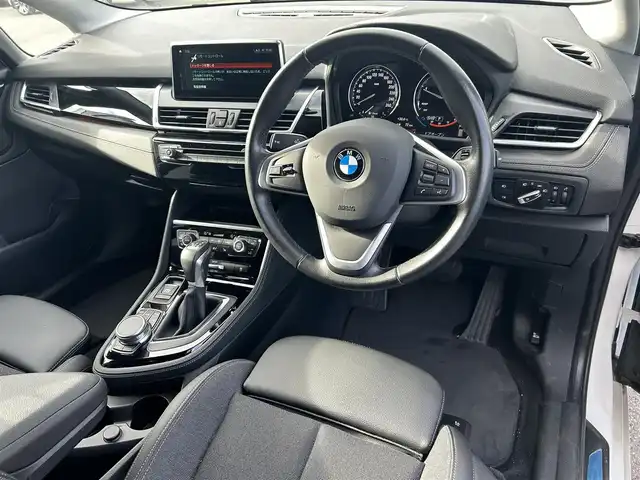 ＢＭＷ ２１８ｄ アクティブツアラー スポーツ 埼玉県 2018(平30)年 3.4万km 白 黒半革シート/純正ナビ/アドバンスドアクティブセーフティパッケージ/パーキングサポートパッケージ /コンフォートパッケージ /アンビエントライト /バックカメラ /シートヒータ /パワーバックドア /Bluetooth /インテリジェントセーフティ