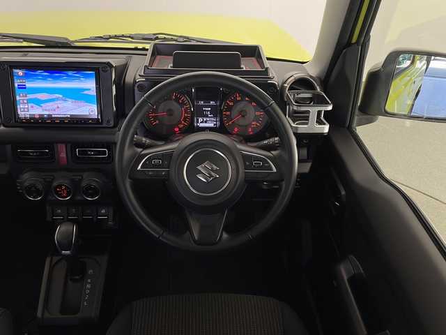 スズキ ジムニー XC 宮崎県 2020(令2)年 2.8万km キネティックイエロー ワンオーナー/SUZUKI Safety Support/〇デュアルセンサーブレーキサポート/〇誤発進抑制機能/〇車線逸脱警報機能/〇ふらつき警報機能/〇標識認識機能/〇オートマチックハイビーム/〇先行車発進お知らせ機能/〇コーナーセンサー/純正8インチSDナビ/フルセグTV/CD/DVD/Bluetooth/バックカメラ/クルーズコントロール/シートヒーター/LEDヘッドライト/純正１６インチAW/純正ドライブレコーダー/ETC/スマートキー×2/保証書/取扱説明書