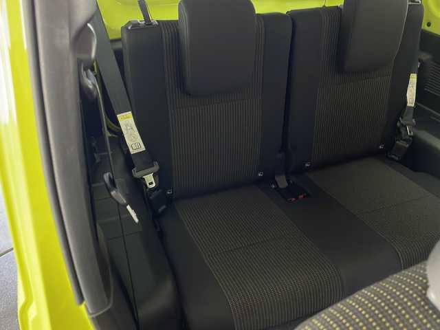 スズキ ジムニー XC 宮崎県 2020(令2)年 2.8万km キネティックイエロー ワンオーナー/SUZUKI Safety Support/〇デュアルセンサーブレーキサポート/〇誤発進抑制機能/〇車線逸脱警報機能/〇ふらつき警報機能/〇標識認識機能/〇オートマチックハイビーム/〇先行車発進お知らせ機能/〇コーナーセンサー/純正8インチSDナビ/フルセグTV/CD/DVD/Bluetooth/バックカメラ/クルーズコントロール/シートヒーター/LEDヘッドライト/純正１６インチAW/純正ドライブレコーダー/ETC/スマートキー×2/保証書/取扱説明書