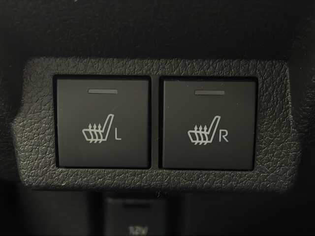 ダイハツ ムーヴ キャンバス ストライプス G ターボ 沖縄県 2022(令4)年 1.6万km シャイニングホワイトパール/ファイアークォーツレッドメタリック 両側パワースライドドア/追従クルーズコントロール/ＬＥＤヘッドライト/プッシュスタート/スマートキー/スペアキー/ステアリングスイッチ/ホットカップホルダー/シートヒーター/アイドリングストップ/コーナーセンサー/保証書