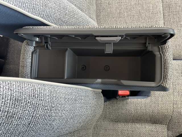 ダイハツ ムーヴ キャンバス ストライプス G ターボ 沖縄県 2022(令4)年 1.6万km シャイニングホワイトパール/ファイアークォーツレッドメタリック 両側パワースライドドア/追従クルーズコントロール/ＬＥＤヘッドライト/プッシュスタート/スマートキー/スペアキー/ステアリングスイッチ/ホットカップホルダー/シートヒーター/アイドリングストップ/コーナーセンサー/保証書