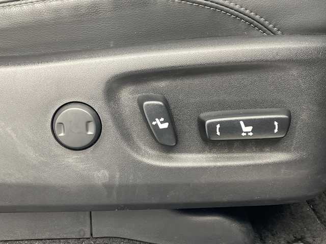 トヨタ ランドクルーザー プラド TX Lパッケージ 愛知県 2021(令3)年 3.3万km ブラック サンルーフ/モデリスタエアロ/社外ナビ（AVIC-RW711）/・フルセグTV/・CD/DVD/・Bluetooth接続/・USB入力/バックカメラ/レーダークルーズコントロール/本革シート/シートヒーター／シートベンチレーション/パワーシート/ビルトインＥＴＣ/ルーフレール/LEDオートライト・オートハイビーム/フォグランプ/センターデフロック/ダウンヒルアシスト/純正アルミホイール/純正フロアマット