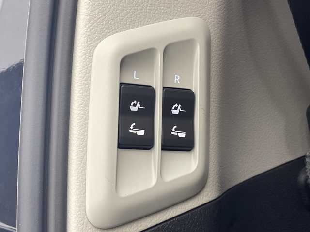 トヨタ ランドクルーザー プラド TX Lパッケージ 愛知県 2021(令3)年 3.3万km ブラック サンルーフ/モデリスタエアロ/社外ナビ（AVIC-RW711）/・フルセグTV/・CD/DVD/・Bluetooth接続/・USB入力/バックカメラ/レーダークルーズコントロール/本革シート/シートヒーター／シートベンチレーション/パワーシート/ビルトインＥＴＣ/ルーフレール/LEDオートライト・オートハイビーム/フォグランプ/センターデフロック/ダウンヒルアシスト/純正アルミホイール/純正フロアマット