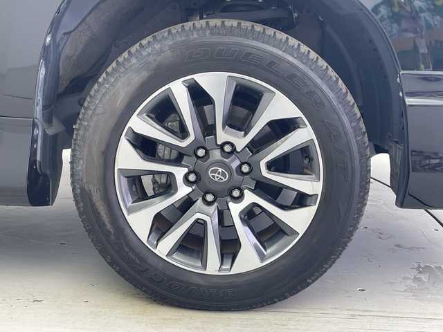 トヨタ ランドクルーザー プラド TX Lパッケージ 愛知県 2021(令3)年 3.3万km ブラック サンルーフ/モデリスタエアロ/社外ナビ（AVIC-RW711）/・フルセグTV/・CD/DVD/・Bluetooth接続/・USB入力/バックカメラ/レーダークルーズコントロール/本革シート/シートヒーター／シートベンチレーション/パワーシート/ビルトインＥＴＣ/ルーフレール/LEDオートライト・オートハイビーム/フォグランプ/センターデフロック/ダウンヒルアシスト/純正アルミホイール/純正フロアマット