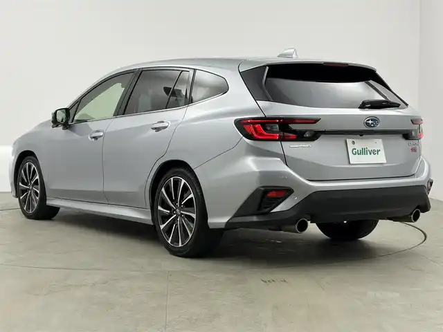 スバル レヴォーグ 1．8STIスポーツ EX 愛知県 2024(令6)年 4.3万km アイスシルバーメタリック アイサイト/11.6インチディスプレイオーディオ/・フルセグTV/・Bluetooth/ハマンカードサウンド/ドライブレコーダー/バックカメラ/革巻きステアリング/ステアリングリモコン/パドルシフト/ビルトインETC/レザーシート/シートヒーター/電動パーキングシステム/コーナーセンサー/LEDライト/フォグランプ/自動防眩ミラー/アラウンドビューカメラ