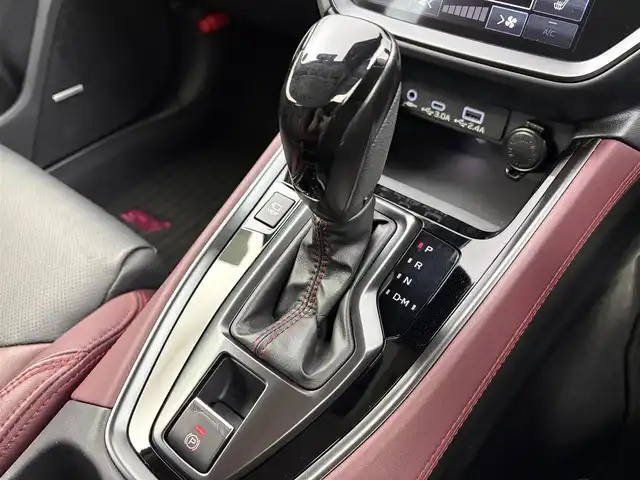 スバル レヴォーグ 1．8STIスポーツ EX 愛知県 2024(令6)年 4.3万km アイスシルバーメタリック アイサイト/11.6インチディスプレイオーディオ/・フルセグTV/・Bluetooth/ハマンカードサウンド/ドライブレコーダー/バックカメラ/革巻きステアリング/ステアリングリモコン/パドルシフト/ビルトインETC/レザーシート/シートヒーター/電動パーキングシステム/コーナーセンサー/LEDライト/フォグランプ/自動防眩ミラー/アラウンドビューカメラ