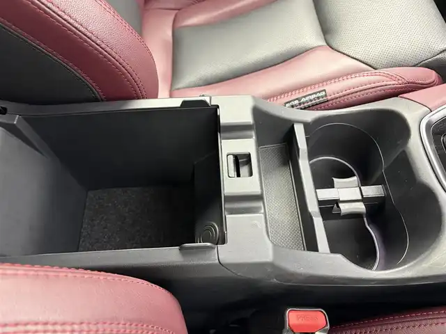 スバル レヴォーグ 1．8STIスポーツ EX 愛知県 2024(令6)年 4.3万km アイスシルバーメタリック アイサイト/11.6インチディスプレイオーディオ/・フルセグTV/・Bluetooth/ハマンカードサウンド/ドライブレコーダー/バックカメラ/革巻きステアリング/ステアリングリモコン/パドルシフト/ビルトインETC/レザーシート/シートヒーター/電動パーキングシステム/コーナーセンサー/LEDライト/フォグランプ/自動防眩ミラー/アラウンドビューカメラ