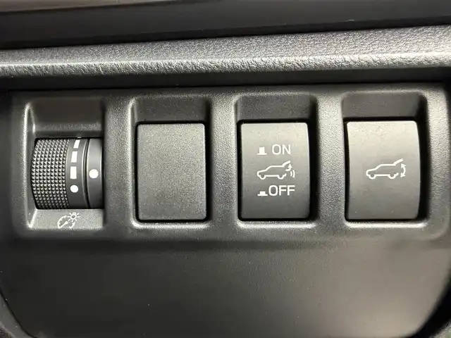 スバル レヴォーグ 1．8STIスポーツ EX 愛知県 2024(令6)年 4.3万km アイスシルバーメタリック アイサイト/11.6インチディスプレイオーディオ/・フルセグTV/・Bluetooth/ハマンカードサウンド/ドライブレコーダー/バックカメラ/革巻きステアリング/ステアリングリモコン/パドルシフト/ビルトインETC/レザーシート/シートヒーター/電動パーキングシステム/コーナーセンサー/LEDライト/フォグランプ/自動防眩ミラー/アラウンドビューカメラ