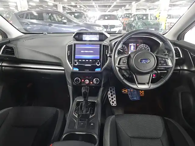 スバル インプレッサ スポーツ 2．0i－S アイサイト 宮崎県 2016(平28)年 5.6万km ピュアレッド 4WD/純正8型ナビ/フルセグTV/バックカメラ/全車速追従機能付クルーズコントロール/アイサイトver3/・衝突被害軽減ブレーキ/・車線逸脱防止支援/・前後誤発進抑制/ステアリング連動LEDヘッドランプ/革巻きステアリング/パドルシフト/前席パワーシート/純正18インチアルミホイール/スマートキー/プッシュエンジンスタート/禁煙車