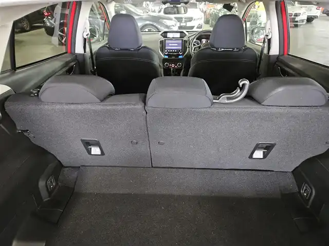 スバル インプレッサ スポーツ 2．0i－S アイサイト 宮崎県 2016(平28)年 5.6万km ピュアレッド 4WD/純正8型ナビ/フルセグTV/バックカメラ/全車速追従機能付クルーズコントロール/アイサイトver3/・衝突被害軽減ブレーキ/・車線逸脱防止支援/・前後誤発進抑制/ステアリング連動LEDヘッドランプ/革巻きステアリング/パドルシフト/前席パワーシート/純正18インチアルミホイール/スマートキー/プッシュエンジンスタート/禁煙車