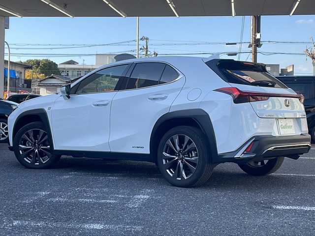 レクサス ＵＸ 250h Fスポーツ 大阪府 2019(令1)年 9.9万km ホワイトノーヴァガラスフレーク セーフティセンス/メーカー純正ナビ/バックモニター/ビルトインETC/前後ドライブレコーダー/三連眼LEDヘッドライト/フォグランプ/クラランスソナー/前席シートヒーター/ハンドルヒーター/革巻きステアリング/純正マット/保証書/取扱説明書/スペアキー２本