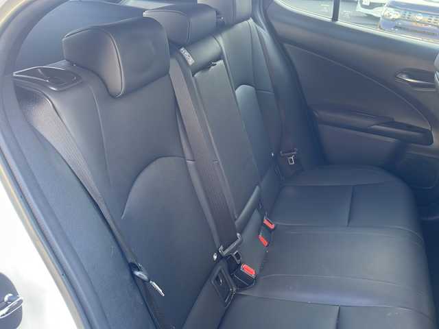 レクサス ＵＸ 250h Fスポーツ 大阪府 2019(令1)年 9.9万km ホワイトノーヴァガラスフレーク セーフティセンス/メーカー純正ナビ/バックモニター/ビルトインETC/前後ドライブレコーダー/三連眼LEDヘッドライト/フォグランプ/クラランスソナー/前席シートヒーター/ハンドルヒーター/革巻きステアリング/純正マット/保証書/取扱説明書/スペアキー２本