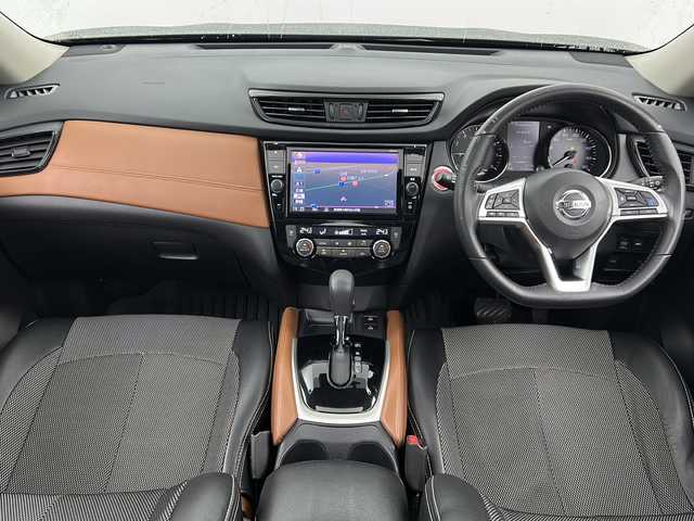 日産 エクストレイル ハイブリッド 20Xi レザーエディション 宮城県 2020(令2)年 7.4万km ダイヤモンドブラック 禁煙車/ガラスルーフ/プロパイロット/エマージェンシーブレーキ/セーフティ・シールドスイッチ/車線逸脱警報/車線逸脱防止支援システム/後方車両検知警報/オートマチックハイビーム/アダプティブヘッドライト/ソナー/インテリジェントルームミラー/アラウンドビューモニター/純正8インチナビ/（BT.AM.FM.CD.DVD.SD.Ipod.）/フルセグテレビ/純正ドライブレコーダー/ビルトインETC/電動リアゲート/電動パーキングブレーキ/AUTOHOLD/全席シートヒーター/タン革シート/シートカバー/革巻きステアリング/ステアリングスイッチ/プッシュスタート/スマートキー/純正フロアマット/ルーフレール/LEDヘッドライト/フォグランプ/純正17インチアルミホイール/横滑り防止機能/アイドリングストップ