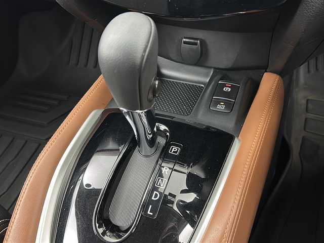 日産 エクストレイル ハイブリッド 20Xi レザーエディション 宮城県 2020(令2)年 7.4万km ダイヤモンドブラック 禁煙車/ガラスルーフ/プロパイロット/エマージェンシーブレーキ/セーフティ・シールドスイッチ/車線逸脱警報/車線逸脱防止支援システム/後方車両検知警報/オートマチックハイビーム/アダプティブヘッドライト/ソナー/インテリジェントルームミラー/アラウンドビューモニター/純正8インチナビ/（BT.AM.FM.CD.DVD.SD.Ipod.）/フルセグテレビ/純正ドライブレコーダー/ビルトインETC/電動リアゲート/電動パーキングブレーキ/AUTOHOLD/全席シートヒーター/タン革シート/シートカバー/革巻きステアリング/ステアリングスイッチ/プッシュスタート/スマートキー/純正フロアマット/ルーフレール/LEDヘッドライト/フォグランプ/純正17インチアルミホイール/横滑り防止機能/アイドリングストップ