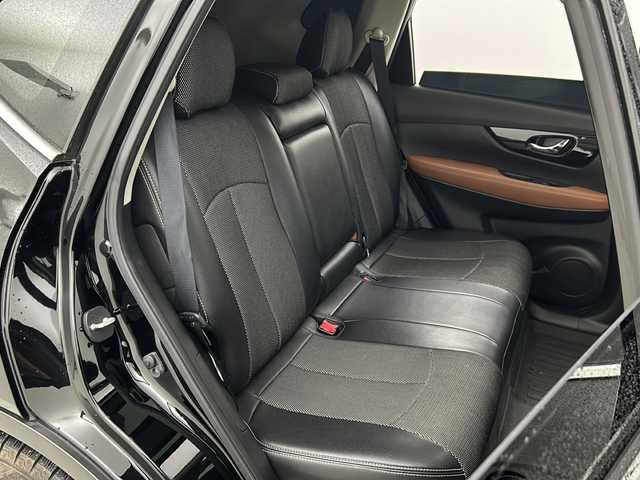 日産 エクストレイル ハイブリッド 20Xi レザーエディション 宮城県 2020(令2)年 7.4万km ダイヤモンドブラック 禁煙車/ガラスルーフ/プロパイロット/エマージェンシーブレーキ/セーフティ・シールドスイッチ/車線逸脱警報/車線逸脱防止支援システム/後方車両検知警報/オートマチックハイビーム/アダプティブヘッドライト/ソナー/インテリジェントルームミラー/アラウンドビューモニター/純正8インチナビ/（BT.AM.FM.CD.DVD.SD.Ipod.）/フルセグテレビ/純正ドライブレコーダー/ビルトインETC/電動リアゲート/電動パーキングブレーキ/AUTOHOLD/全席シートヒーター/タン革シート/シートカバー/革巻きステアリング/ステアリングスイッチ/プッシュスタート/スマートキー/純正フロアマット/ルーフレール/LEDヘッドライト/フォグランプ/純正17インチアルミホイール/横滑り防止機能/アイドリングストップ