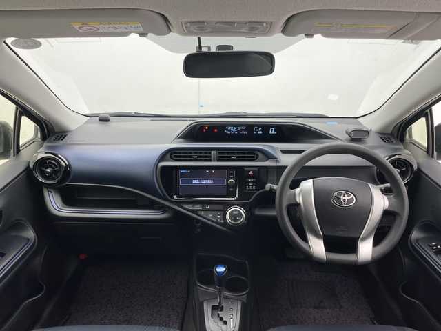 トヨタ アクア S 千葉県 2017(平29)年 7.2万km ライムホワイトパールクリスタルシャイン 禁煙車/純正ナビ/・NSZT-W66T/・CD/DVD/BT/フルセグ/バックカメラ/ウィンカーミラー/ビルトインETC2.0/スマートキー/オートライト/シートリフター/踏み間違い加速抑制システム/プッシュスタート/電動格納ミラー/純正ホイールキャップ/ヘッドライトレベライザー/純正フロアマット