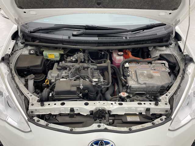 トヨタ アクア S 千葉県 2017(平29)年 7.2万km ライムホワイトパールクリスタルシャイン 禁煙車/純正ナビ/・NSZT-W66T/・CD/DVD/BT/フルセグ/バックカメラ/ウィンカーミラー/ビルトインETC2.0/スマートキー/オートライト/シートリフター/踏み間違い加速抑制システム/プッシュスタート/電動格納ミラー/純正ホイールキャップ/ヘッドライトレベライザー/純正フロアマット