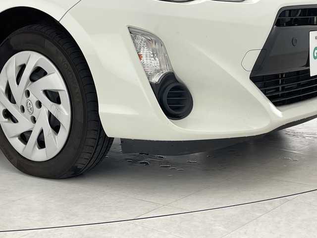 トヨタ アクア S 千葉県 2017(平29)年 7.2万km ライムホワイトパールクリスタルシャイン 禁煙車/純正ナビ/・NSZT-W66T/・CD/DVD/BT/フルセグ/バックカメラ/ウィンカーミラー/ビルトインETC2.0/スマートキー/オートライト/シートリフター/踏み間違い加速抑制システム/プッシュスタート/電動格納ミラー/純正ホイールキャップ/ヘッドライトレベライザー/純正フロアマット