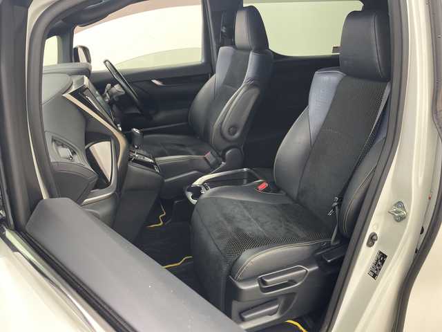 トヨタ ヴェルファイア 3.5ZA ゴールデンアイズ 兵庫県 2016(平28)年 6.6万km ホワイトパールクリスタルシャイン ・モデリスタエアロ（F.S.R）/・純正10インチナビ（NSZN-Z66T）/CD/DVD/Bluetooth/TV/・純正12.1インチフリップダウンモニター/・ビルトインETC/・バックカメラ/・社外ドライブレコーダー/・社外20インチアルミホイール/・両側パワースライドドア/・パワーバックドア/・ハーフレザーシート/・AC100V電源/・ＬＥＤヘッドライト/・オートライト/・フォグランプ/・純正フロアマット/・ウッドコンビステアリング/・オートホールド/・スマートキー/・スペアキー