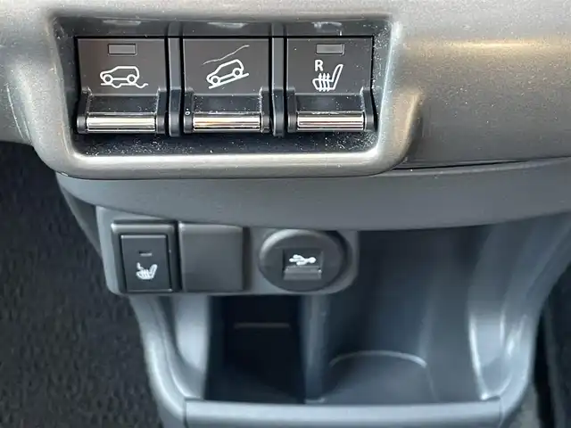 スズキ ハスラー タフワイルド 道央・札幌 2019(令1)年 3.6万km オフブルーメタリック/ブラック 2トーン ・4WD/・純正SDナビ/・CD/DVD/SD/USB/フルセグTV/・Bluetooth接続/・スズキセーフティサポート/・デュアルカメラブレーキサポート/・アラウンドビューモニター/・ヒルディセントコントロール/・グリップコントロール/・レーンキープアシスト/・ステアリングスイッチ/・ハーフレザーシート/・前席シートヒーター/・HIDオートライト/・フォグランプ/・純正フロアマット/・ドアバイザー/・電動格納ミラー/・ミラーヒーター/・スマートキー