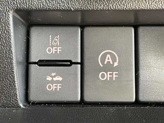 スズキ ジムニー シエラ JL 埼玉県 2024(令6)年 0.5万km ジャングルグリーン 4WD/純正8インチディスプレイオーディオ/ 地デジTV Bluetooth/スズキデュアルブレーキシステム/レーンキープアシスト/クリアランスソナー /シートヒーター/純正マッドフラップ/純正シートカバー/純正ノーマルタイヤ/ビルトインETC/スマートキー