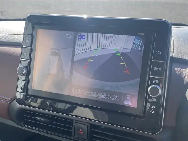 日産 ルークス オーテック 熊本県 2020(令2)年 4.1万km ホワイトパール 純正SDメモリナビ（MM3200-L）/AM/FM/CD/DVD/BT/フルセグTV/TVキャンセラー/バックカメラ（全周囲カメラ）/ETC/ドライブレコーダー（前）/ABS/横滑り防止装置/エマージェンシーブレーキ/車線逸脱警報/先行車発進お知らせ/標識認識機能/ふらつき検知/両側パワースライドドア/ベンチシート/プッシュスタート/スマートキー/ハロゲンヘッドライト/オートライト/ヘッドライトレベライザー/純正革巻きステアリング/ステアリングスイッチ/電動格納ミラー/ウィンカーミラー/ドアバイザー/純正フロアマット