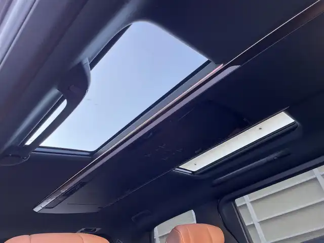 トヨタ ヴェルファイア ハイブリット Z プレミア 東京都 2023(令5)年 2.1万km プラチナホワイトパールマイカ ワンオーナー　/純正14型ディスプレィオーディオ/・BluetoothAudio/・AppleCarPlay/AndroidAuto/ムーンルーフ /ブラウンレザーシート/アラウンドビューモニター /パーキングサポートブレーキ/ブラインドスポットモニター /両側パワースライドドア /パワーバックドア /クリアランスソナー /アドバンストパーク/レーンチェンジアシスト/デジタルインナーミラー/スマホ置くだけ充電/パワーオットマンシート/保証書＆取説/スペアキーX1/ビルトインETC