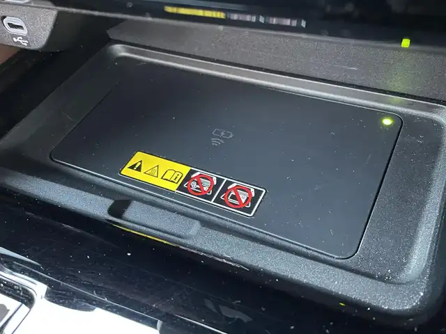 トヨタ ヴェルファイア ハイブリット Z プレミア 東京都 2023(令5)年 2.1万km プラチナホワイトパールマイカ ワンオーナー　/純正14型ディスプレィオーディオ/・BluetoothAudio/・AppleCarPlay/AndroidAuto/ムーンルーフ /ブラウンレザーシート/アラウンドビューモニター /パーキングサポートブレーキ/ブラインドスポットモニター /両側パワースライドドア /パワーバックドア /クリアランスソナー /アドバンストパーク/レーンチェンジアシスト/デジタルインナーミラー/スマホ置くだけ充電/パワーオットマンシート/保証書＆取説/スペアキーX1/ビルトインETC