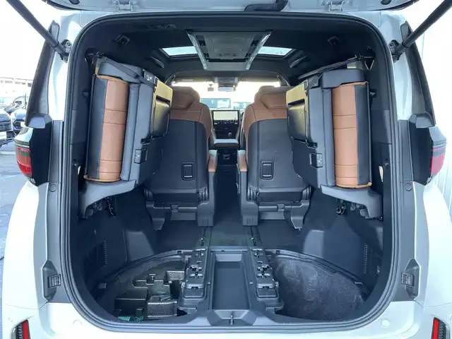 トヨタ ヴェルファイア ハイブリット Z プレミア 東京都 2023(令5)年 2.1万km プラチナホワイトパールマイカ ワンオーナー　/純正14型ディスプレィオーディオ/・BluetoothAudio/・AppleCarPlay/AndroidAuto/ムーンルーフ /ブラウンレザーシート/アラウンドビューモニター /パーキングサポートブレーキ/ブラインドスポットモニター /両側パワースライドドア /パワーバックドア /クリアランスソナー /アドバンストパーク/レーンチェンジアシスト/デジタルインナーミラー/スマホ置くだけ充電/パワーオットマンシート/保証書＆取説/スペアキーX1/ビルトインETC