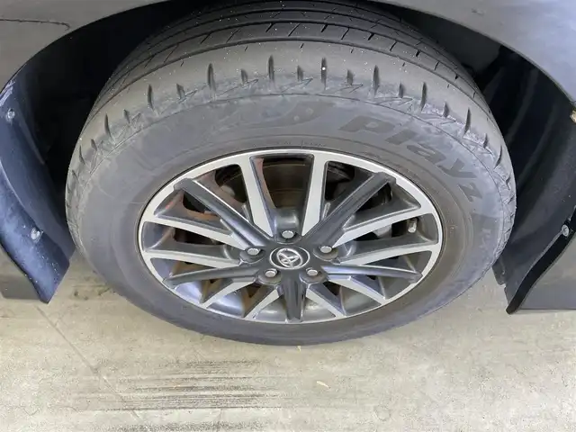 トヨタ ヴォクシー ZS 岡山県 2014(平26)年 6.2万km ブラック ９インチナビ　/（CD/DVD/BT/フルセグ）/型式：X900/１０．２インチフリップダウンモニター　/型式：TMX－R3000/両側電動スライド　/ビルトインＥＴＣ　/純正ＬＥＤヘッドライト　/フォグランプ/バックカメラ　/ドライブレコーダー（前）　 /USB接続 /スマートキー/アイドリングストップ/ミュージックサーバー/純正フロアマット/純正アルミホイール