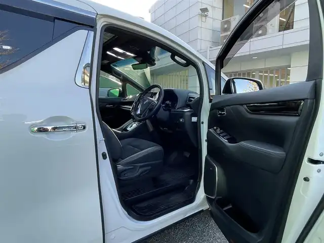 トヨタ アルファードハイブリット S タイプゴールドⅡ 東京都 2021(令3)年 1.7万km ホワイトパールクリスタルシャイン ワンオーナー/純正ナビ/・フルセグTV/Bluetooth/DVD/Tコネクト/JBLプレミアムサウンド/ツインムーンルーフ/フリップダウンモニター/デジタルインナーミラー/パノラミックビューモニター/両側電動スライドドア/電動リアゲート/純正ドライブレコーダー（DRD-H68)/セーフティセンス/レーダークルーズコントロール/レーンキープアシスト/衝突軽減システム/前後コーナーセンサー/LEDライト/フロントフォグランプ/オートハイビーム/オットマン/スペアキー×1/ETC2.0/保証書/取扱説明書/記録簿