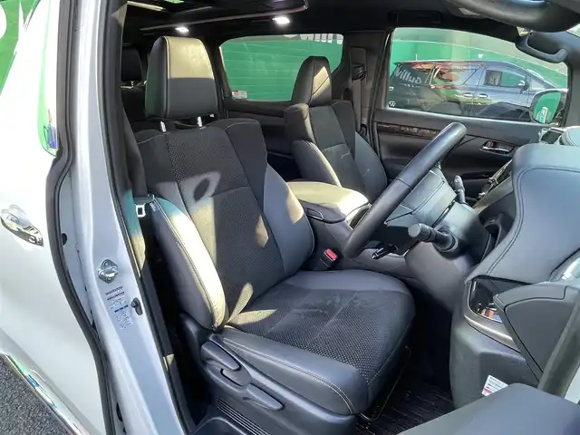 トヨタ アルファードハイブリット S タイプゴールドⅡ 東京都 2021(令3)年 1.7万km ホワイトパールクリスタルシャイン ワンオーナー/純正ナビ/・フルセグTV/Bluetooth/DVD/Tコネクト/JBLプレミアムサウンド/ツインムーンルーフ/フリップダウンモニター/デジタルインナーミラー/パノラミックビューモニター/両側電動スライドドア/電動リアゲート/純正ドライブレコーダー（DRD-H68)/セーフティセンス/レーダークルーズコントロール/レーンキープアシスト/衝突軽減システム/前後コーナーセンサー/LEDライト/フロントフォグランプ/オートハイビーム/オットマン/スペアキー×1/ETC2.0/保証書/取扱説明書/記録簿