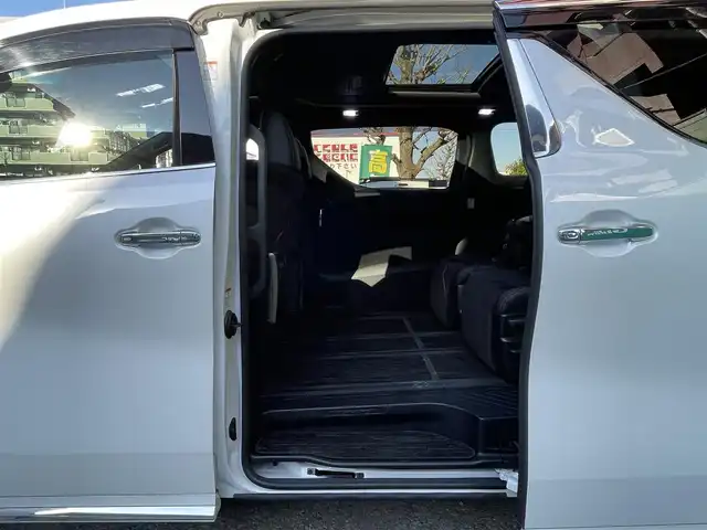 トヨタ アルファードハイブリット S タイプゴールドⅡ 東京都 2021(令3)年 1.7万km ホワイトパールクリスタルシャイン ワンオーナー/純正ナビ/・フルセグTV/Bluetooth/DVD/Tコネクト/JBLプレミアムサウンド/ツインムーンルーフ/フリップダウンモニター/デジタルインナーミラー/パノラミックビューモニター/両側電動スライドドア/電動リアゲート/純正ドライブレコーダー（DRD-H68)/セーフティセンス/レーダークルーズコントロール/レーンキープアシスト/衝突軽減システム/前後コーナーセンサー/LEDライト/フロントフォグランプ/オートハイビーム/オットマン/スペアキー×1/ETC2.0/保証書/取扱説明書/記録簿