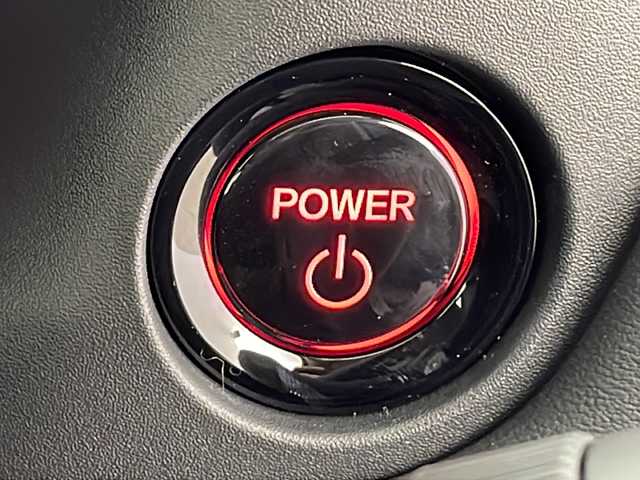 ホンダ ヴェゼル ハイブリッド e:HEV Z 鹿児島県 2025(令7)年 0.1千km クリスタルブラックパール 登録済未使用車/ホンダセンシング/純正ディスプレイオーディオ/(BT/Applecarplay/Androidauto/AM/FM/フルセグTV)/パドルシフト/レーダークルーズコントロール/レーンキープアシスト/純正ビルトインETC2.0/チップアップシート/ハーフレザーシート/前席シートヒーター/電動パワーバックドア/純正18インチアルミホイール/前後コーナーセンサー/オートマチックハイビーム/純正LEDヘッドライト/ブラインドスポットモニター/取扱説明書/保証書