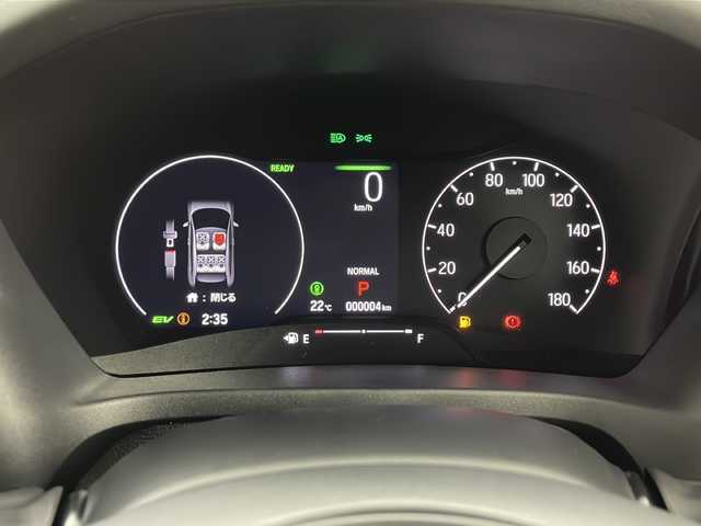 ホンダ ヴェゼル ハイブリッド e:HEV Z 鹿児島県 2025(令7)年 0.1千km クリスタルブラックパール 登録済未使用車/ホンダセンシング/純正ディスプレイオーディオ/(BT/Applecarplay/Androidauto/AM/FM/フルセグTV)/パドルシフト/レーダークルーズコントロール/レーンキープアシスト/純正ビルトインETC2.0/チップアップシート/ハーフレザーシート/前席シートヒーター/電動パワーバックドア/純正18インチアルミホイール/前後コーナーセンサー/オートマチックハイビーム/純正LEDヘッドライト/ブラインドスポットモニター/取扱説明書/保証書