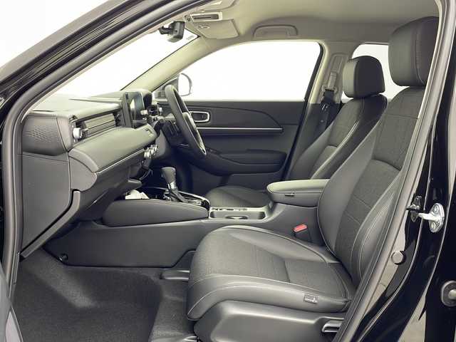 ホンダ ヴェゼル ハイブリッド e:HEV Z 鹿児島県 2025(令7)年 0.1千km クリスタルブラックパール 登録済未使用車/ホンダセンシング/純正ディスプレイオーディオ/(BT/Applecarplay/Androidauto/AM/FM/フルセグTV)/パドルシフト/レーダークルーズコントロール/レーンキープアシスト/純正ビルトインETC2.0/チップアップシート/ハーフレザーシート/前席シートヒーター/電動パワーバックドア/純正18インチアルミホイール/前後コーナーセンサー/オートマチックハイビーム/純正LEDヘッドライト/ブラインドスポットモニター/取扱説明書/保証書