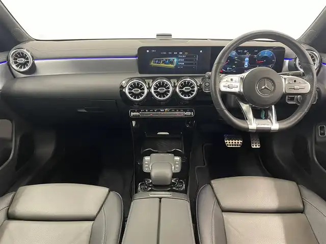 メルセデス・ベンツ ＣＬＡ２００ｄ AMGライン 岡山県 2020(令2)年 1.6万km デジタルホワイト パノラマガラスサンルーフ/レザーシート/シートヒーター/純正ナビ/360°カメラ/ワイヤレスチャージ/LEDヘッドライト/HUD/パークトロニック/パドルシフト/キーレスゴー/ESP/道路標識ASST/アクティブレーンキーキングASST/アテンションASST/ブラインドスポットASST/レーンチェンジASST/アンビエントライト/インテリジェントライトシステム