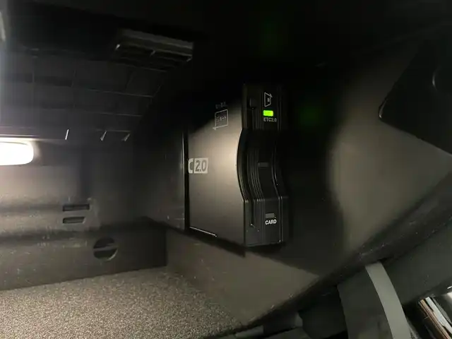 メルセデス・ベンツ ＣＬＡ２００ｄ AMGライン 岡山県 2020(令2)年 1.6万km デジタルホワイト パノラマガラスサンルーフ/レザーシート/シートヒーター/純正ナビ/360°カメラ/ワイヤレスチャージ/LEDヘッドライト/HUD/パークトロニック/パドルシフト/キーレスゴー/ESP/道路標識ASST/アクティブレーンキーキングASST/アテンションASST/ブラインドスポットASST/レーンチェンジASST/アンビエントライト/インテリジェントライトシステム