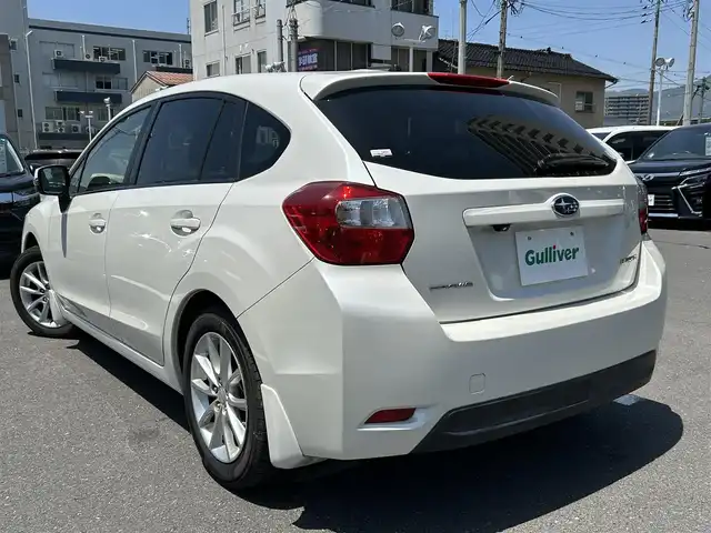 スバル インプレッサ スポーツ 2．0i アイサイト 島根県 2014(平26)年 4.4万km サテンホワイトパール 純正ＳＤナビ　/フルセグＴＶ　/ＤＶＤ／ＣＤ再生　/Ｂｌｕｅｔｏｏｔｈ接続　/ＥＴＣ　/４ＷＤ　/衝突軽減ブレーキ　/アイドリングストップ　/レーンアシスト　/横滑り防止装置/アダプティブクルーズコントロール/ＨＩＤヘッドライト/パドルシフト/キーレス/スペアキー×１　/純正１６インチアルミホイール　/純正フロアマット