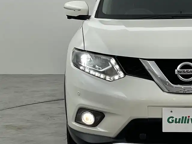 日産 エクストレイル 20Xtt エマージェンシーブレーキ 福岡県 2017(平29)年 5.5万km ブリリアントホワイトパール ワンオーナー　/純正ナビ　/全方位カメラ　/ビルトインＥＴＣ　/クルーズコントロール　/エマージェンシーブレーキ　/レーンキープ　/ＢＳＷ　/ヒルディセントコントロール　/シートヒーター　/パワーバックドア　/ＬＥＤライト
