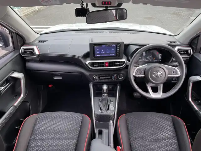 トヨタ ライズ Z 三重県 2020(令2)年 3.4万km シャイニングホワイトパール 登録時33141km/禁煙車/純正ナビ(AM/FM/CD/ワンセグ/BT)/前席シートヒーター/ＥＴＣ/前後ドラレコ/バックカメラ/オートライト/オートハイビーム/ＬＥＤ/レーダークルコン/レーンキープ/前後コーナーセンサー/プリクラッシュ/横滑り防止措置/プッシュスタート/スマートキー
