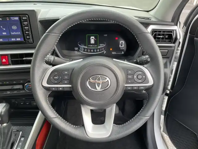 トヨタ ライズ Z 三重県 2020(令2)年 3.4万km シャイニングホワイトパール 登録時33141km/禁煙車/純正ナビ(AM/FM/CD/ワンセグ/BT)/前席シートヒーター/ＥＴＣ/前後ドラレコ/バックカメラ/オートライト/オートハイビーム/ＬＥＤ/レーダークルコン/レーンキープ/前後コーナーセンサー/プリクラッシュ/横滑り防止措置/プッシュスタート/スマートキー