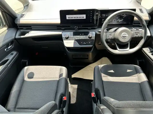 日産 セレナ ハイウェイスター V 岡山県 2023(令5)年 4.9万km ダイヤモンドブラック 12インチ純正ナビ/(AM.FM.TV.BT.HDMI)　/両側パワースライドドア　/アラウンドビューモニター　/衝突軽減ブレーキ　/バックカメラ　/クリアランスソナー　/ＭＴモード付ＡＴ　/レーダークルーズコントロール　/プロパイロット　/デジタルインナーミラー/16インチ純正AW