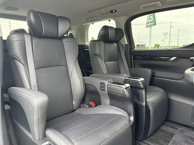 トヨタ アルファード S Cパッケージ 奈良県 2020(令2)年 5万km ブラック 純正メーカーナビ(フルセグTV/CD/DVD/AM・FM/BT)/JBLサウンド/純正フリップダウンモニター/アラウンドビューモニター/ビルトインETC2.0/両側パワースライドドア/クルーズコントロール/プリクラッシュセーフティ/パワーバックドア/パワーシート(D/N席)/シートヒーター(D/N席)/エアーシート(D/N席)/ステアリングヒーター/純正18インチアルミホイール/純正フロアマット