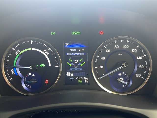 トヨタ ヴェルファイア ハイブリット ゴールデンアイズⅢ 岐阜県 2022(令4)年 2.4万km ホワイトパールクリスタルシャイン 純正ナビ　バックカメラ　フリップダウンモニタ　トヨタセーフティセンス　ブラインドスポットモニター　デジタルインナーミラー　埋込型ＥＴＣ　電動リアゲート　両側パワースライドドア　１００Ｖ充電　オットマン