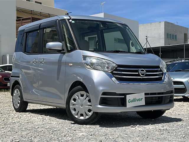 日産 デイズ ルークス X 沖縄県 2017(平29)年 3.5万km クールシルバー 禁煙車/純正ナビ　フルセグＴＶ　Ｂｌｕｅｔｏｏｔｈ　ＵＳＢ入力端子/バックカメラ　全方位カメラ　/片側パワースライドドア　/リアサーキュレーター　/リアロールサンシェード　/ＥＴＣ　/スマートキー