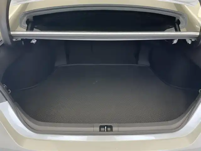 トヨタ カムリ WSレザーパッケージ 愛知県 2019(平31)年 5.3万km プラチナホワイトパールマイカ メーカーナビ　フルセグＴＶ　Ｂｌｕｅｔｏｏｔｈ　バックカメラ　黒革シート　シートヒーター　ブラインドスポットモニター　セーフティセンス　衝突軽減　追従クルコン　ＬＥＤオートライト　純正ドラレコ　禁煙車