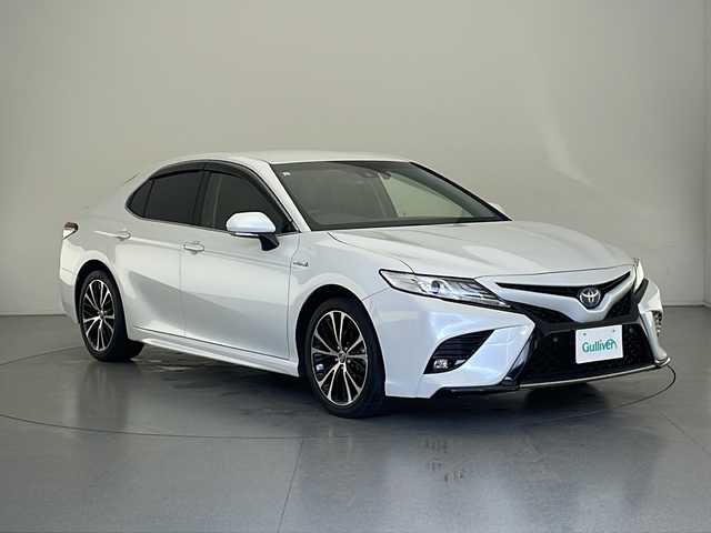 トヨタ カムリ WSレザーパッケージ 長野県 2019(平31)年 5.3万km プラチナホワイトパールマイカ 純正SDナビ（型番:B9108）/（フルセグTV＆CD＆BL＆SD＆USB）/バックカメラ/トヨタセーフティセンス/・クルーズコントロール（追従あり）/・レーンキープアシスト/・衝突被害軽減システム/・RCTA/・クリアランスソナー/・インテリジェントクリアランスソナー/パワーシート（前席）/レザーシート/シートヒーター（前席）/パドルシフト/ステアリングスイッチ/ドライブレコーダー（前）/ビルトインETC/電動パーキングブレーキ/ブレーキホールド/スマートキー/取扱説明書/保証書