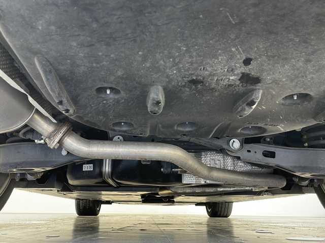 トヨタ カムリ WSレザーパッケージ 長野県 2019(平31)年 5.3万km プラチナホワイトパールマイカ 純正SDナビ（型番:B9108）/（フルセグTV＆CD＆BL＆SD＆USB）/バックカメラ/トヨタセーフティセンス/・クルーズコントロール（追従あり）/・レーンキープアシスト/・衝突被害軽減システム/・RCTA/・クリアランスソナー/・インテリジェントクリアランスソナー/パワーシート（前席）/レザーシート/シートヒーター（前席）/パドルシフト/ステアリングスイッチ/ドライブレコーダー（前）/ビルトインETC/電動パーキングブレーキ/ブレーキホールド/スマートキー/取扱説明書/保証書
