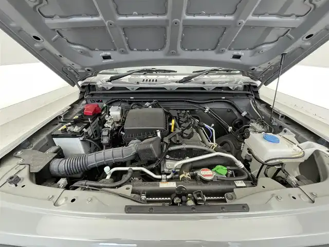 スズキ ジムニー シエラ JC 滋賀県 2020(令2)年 1.2万km ミディアムグレー 禁煙車/純正ナビ（ＣＤ／ＤＶＤ／Ｂｌｕｅｔｏｏｔｈ／ＳＤ／フルセグ）/クルーズコントロール/スズキセーフティサポート/ＬＥＤヘッドライト/ダウンヒルアシスト/前席シートヒーター/ヘッドライトウォッシャー/純正アルミ/トランスファーレバー/バックカメラ/ヒーテッドドアミラー/純正フロアマット